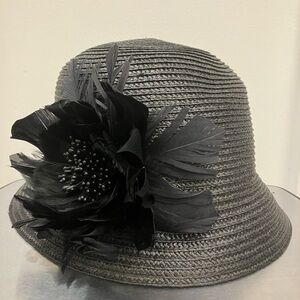 Elegant Gray Hat with Black Flower Accent